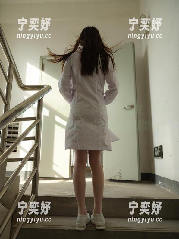 紧急企划-小恩 紧急企划 - 校服与“小恩”的搭配,图片中流露出的纯粹感,分享给有同感的你!