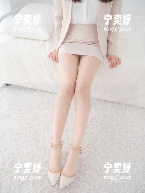 紧急企划 - 小恩的裤里丝，原图来了，穿给你看没问题！