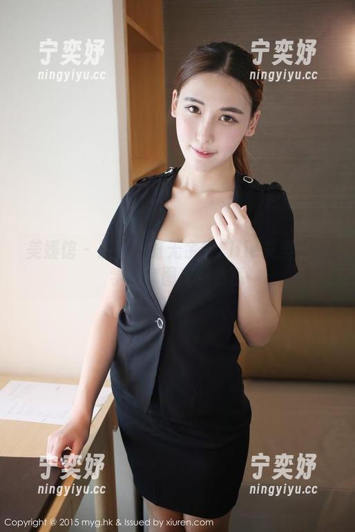 美媛馆-Ellie艾栗栗 美媛馆 - 原图一览无余!Ellie艾栗栗的学妹套图美到心颤