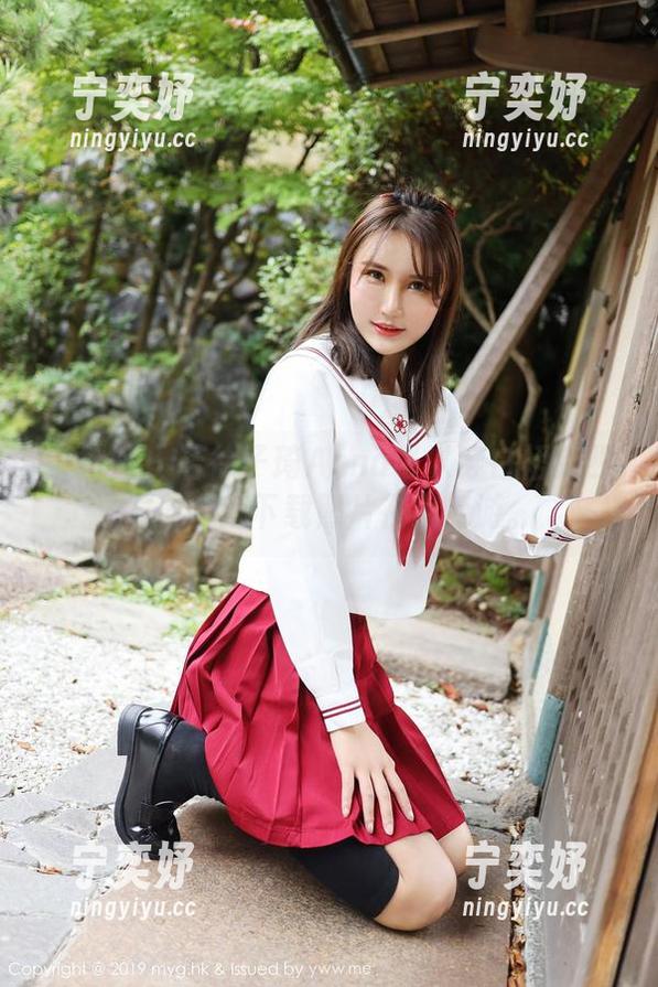 美媛馆-徐子琦Anna 美媛馆 - 若徐子琦Anna可以穿白裙走四方,我就下载照片在家梦游。