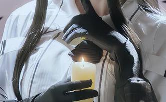 花兮_honoka在线：海边的我，努力显得洒脱，结果海水给我“加分”了（其实是喝了一嘴）