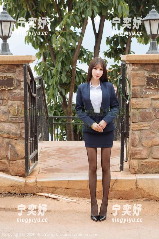 花漾show-欧阳LuLu 花漾show - 欧阳LuLu的粉色最新写真,真能撩动心弦?