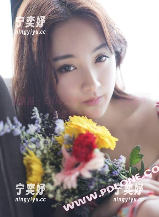 轰趴猫-Ellie艾栗栗 轰趴猫 - Ellie艾栗栗又来了,透明新作让你目不暇接!