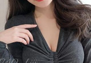这一组迷之呆梨的吉他妹妹高清写真，刺激我不少模糊的回忆。