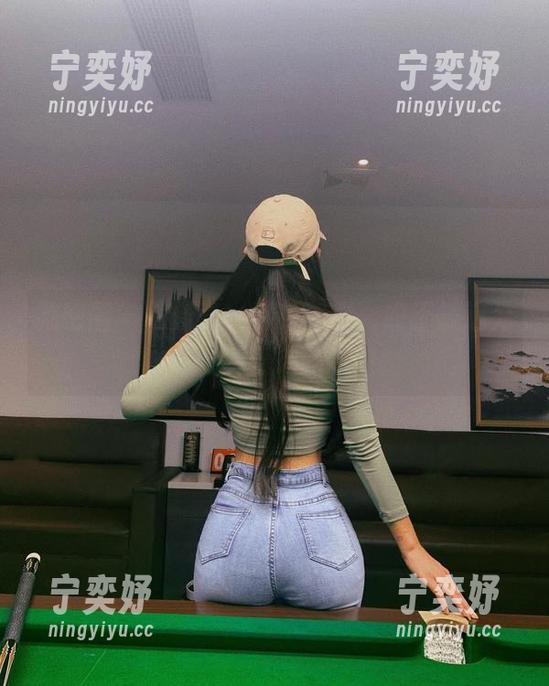 微密圈 - 陈佩奇：清新背影，终于被选为精选的背影模特了！