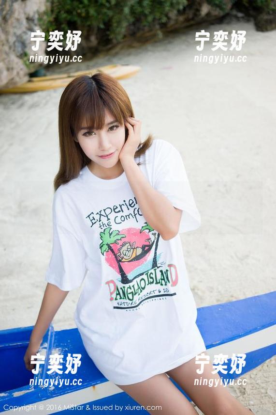 魅妍社-夏依依 魅妍社 - 夏依依的写真:丰腴身材也有分寸,真是个打破规则的小叛徒!