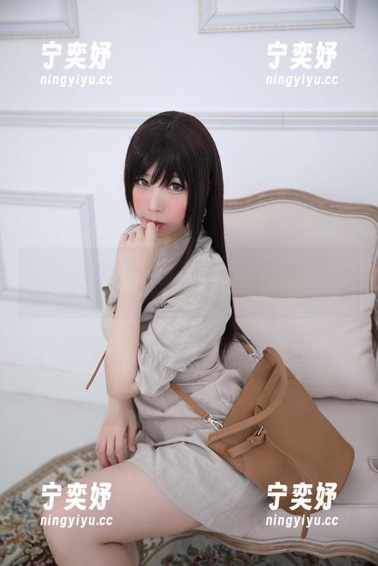 鹿野希 看鹿野希的高清写真,我真想露营带着这只小奶牛!