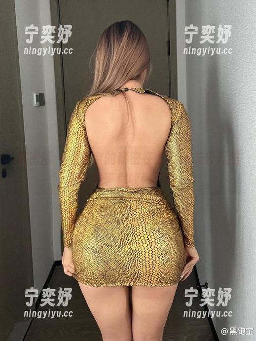 黑饱宝 微密圈 - 黑饱宝的秘密在此,从未公开的写真集等你收藏下载。